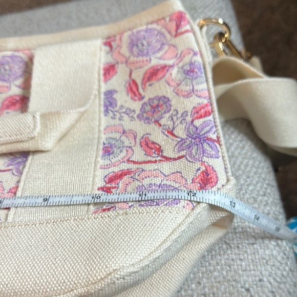 Vineyard Vines Cream and Pink Tote Bag - Picture 9 of 11